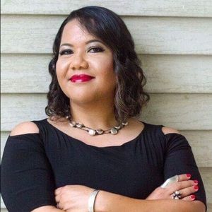 Meet your Posher, Elisa